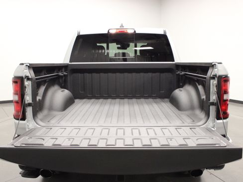 New 2026 RAM 1500 Express AWD/4WD image 13
