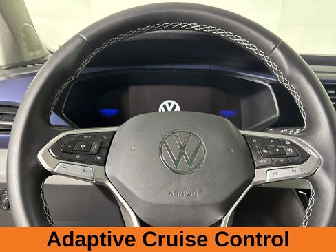 Used 2023 Volkswagen Taos SE w/ Panoramic Sunroof Package AWD/4WD image 13