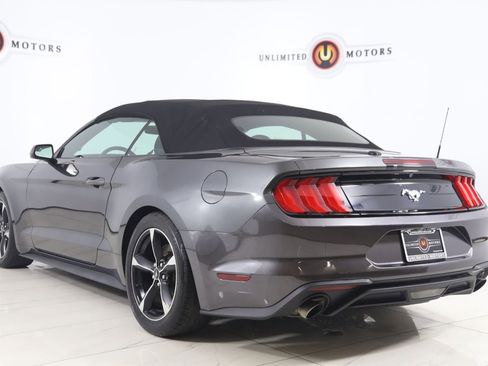 Used 2020 Ford Mustang Convertible RWD image 4