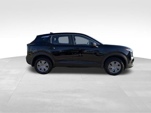 New 2026 Nissan Kicks S image 8