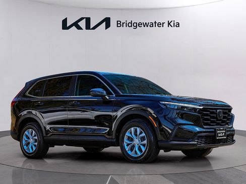 Used 2023 Honda CR-V LX image 7