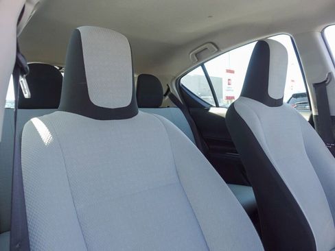 Used 2016 Toyota Prius C One image 15