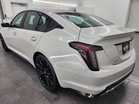 Used 2021 Cadillac CT5 V w/ Premium Package image 6