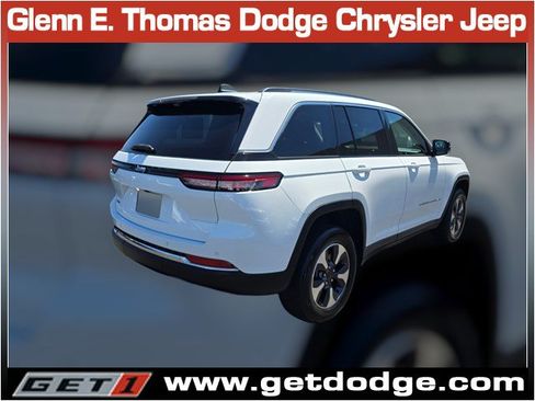 Used 2022 Jeep Grand Cherokee Limited 4xe w/ Luxury Tech Group II AWD/4WD image 7