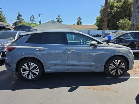 Used 2023 Audi Q4 e-tron Premium Plus w/ Premium Plus RWD image 3