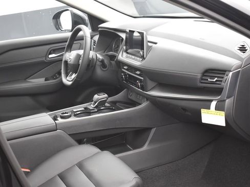 New 2026 Nissan Rogue SV w/ SV Premium Package image 6