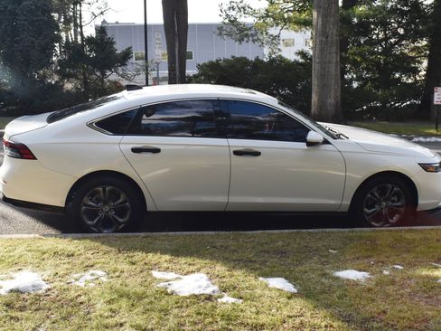 Used 2024 Honda Accord EX-L image 10