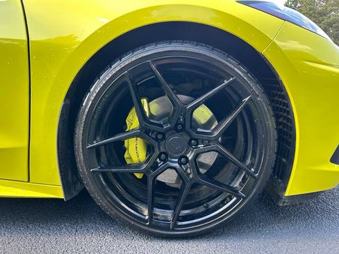Used 2021 Chevrolet Corvette Stingray Preferred Cpe w/ Battery Protection Package RWD image 31