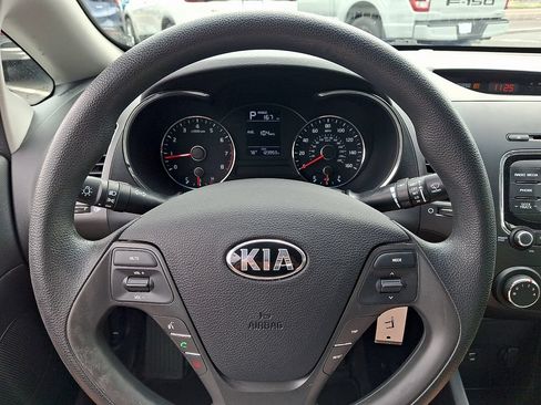 Used 2017 Kia Forte LX FWD image 22