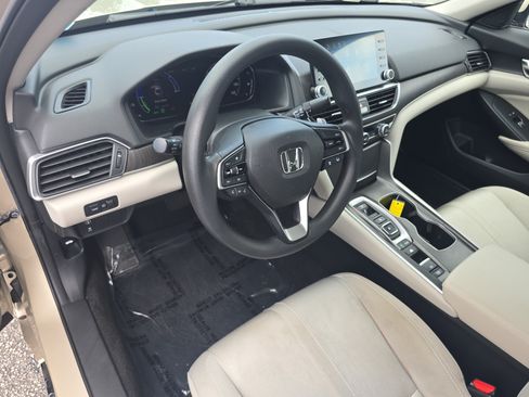 Used 2019 Honda Accord EX image 14