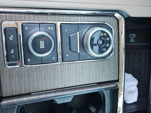 Used 2023 Ford Expedition Limited AWD/4WD image 23
