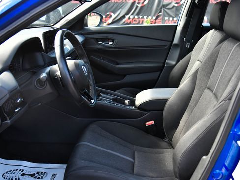 Used 2024 Honda Accord Sport image 17