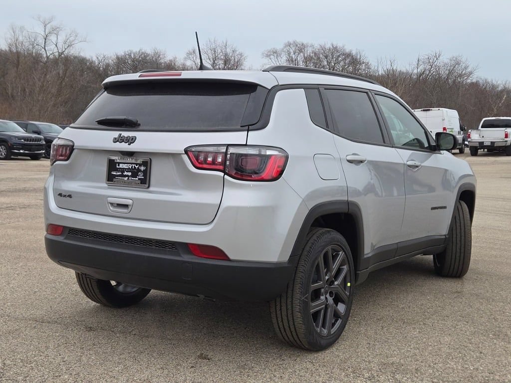 New 2026 Jeep Compass Latitude AWD/4WD image 15