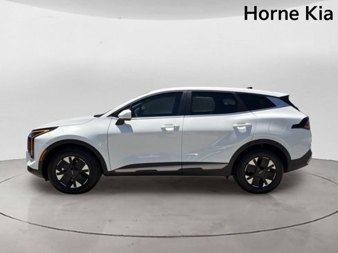 New 2026 Kia Sportage LX FWD image 6