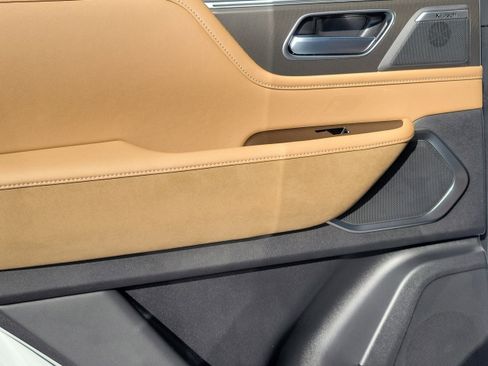 New 2026 INFINITI QX80 Luxe image 9