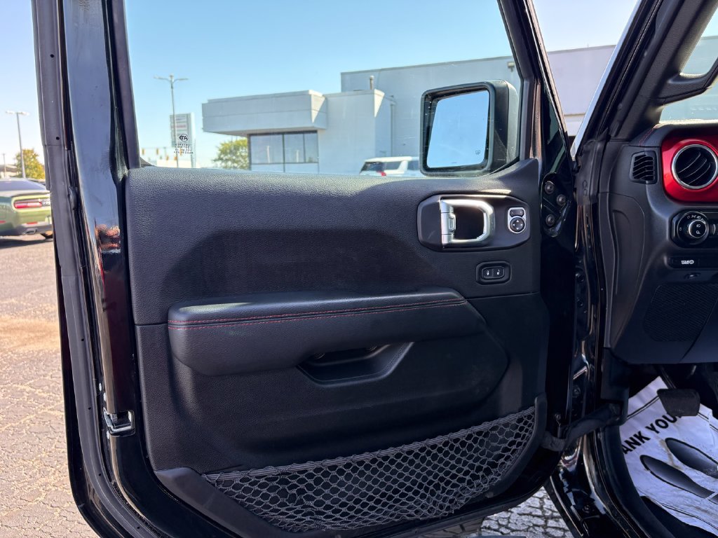 Used 2021 Jeep Gladiator Rubicon AWD/4WD image 13