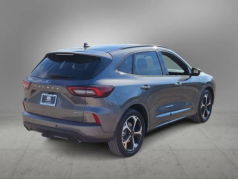 Used 2023 Ford Escape ST-Line Select w/ Tech Pack #2 image 8