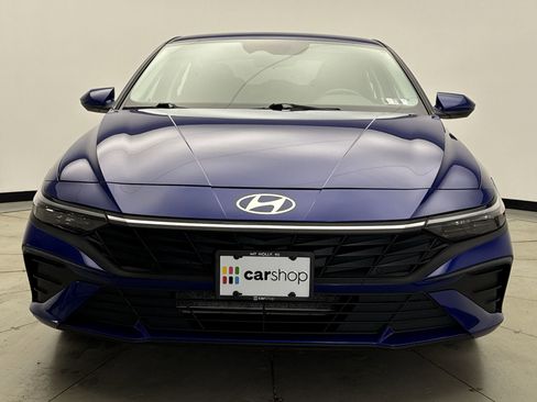 Used 2024 Hyundai Elantra SEL FWD image 8