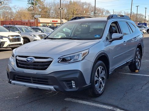 Used 2020 Subaru Outback Limited image 3