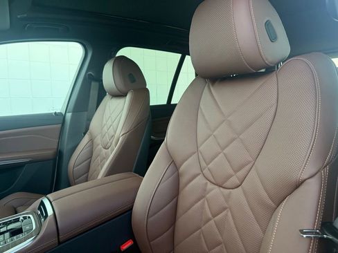 New 2026 BMW X5 xDrive50e w/ Premium Package image 5