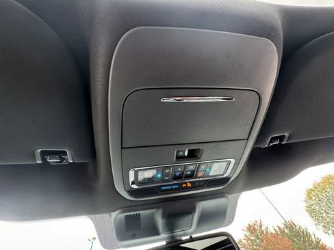 New 2025 Ford F150 Lightning Lariat image 34