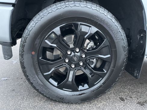 Used 2023 Ford F150 Lariat w/ Equipment Group 502A High image 9