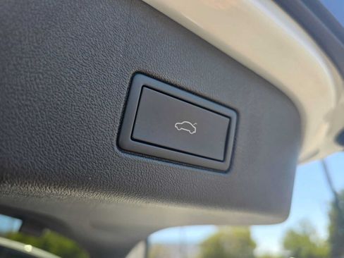 Used 2023 Volkswagen ID.4 Pro S RWD image 16