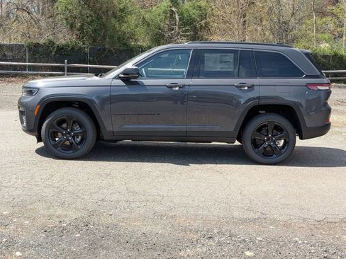 New 2026 Jeep Grand Cherokee Limited AWD/4WD image 6