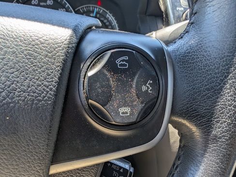 Used 2012 Toyota Camry XLE FWD image 21