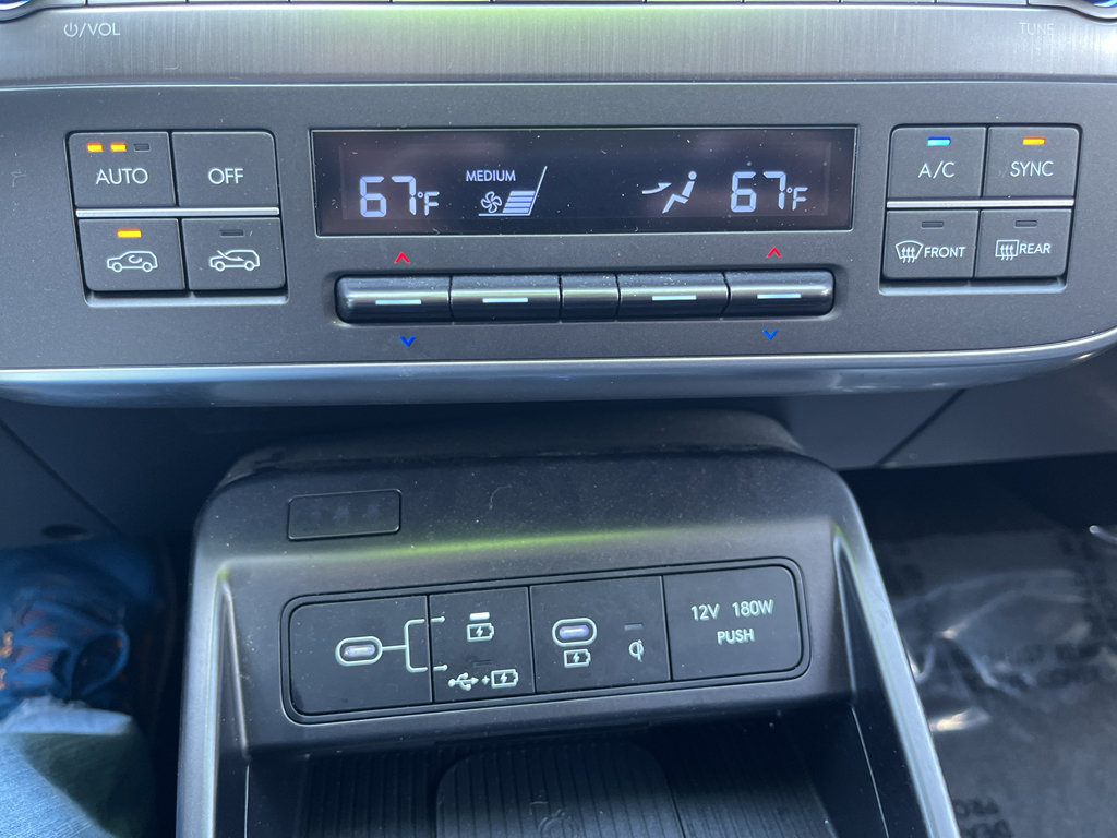 Used 2025 Hyundai Kona Limited AWD/4WD image 28