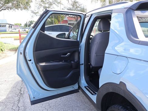 Used 2024 Hyundai Santa Cruz SEL w/ Activity Package image 25