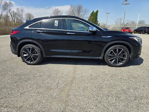 Used 2023 INFINITI QX55 Essential w/ Accent Package image 2