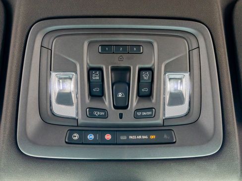 Used 2021 GMC Sierra 2500 Denali w/ Denali Ultimate Package image 29