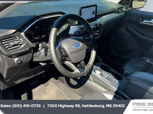 Used 2021 Ford Escape SEL image 12