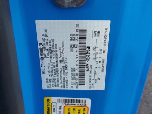 Used 2025 Ford Mustang Coupe RWD image 25