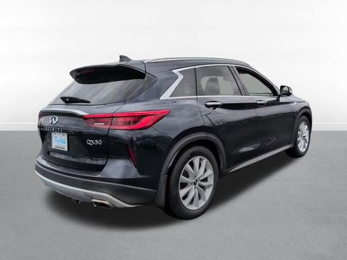 Used 2019 INFINITI QX50 Essential w/ Premium Heat Package image 6