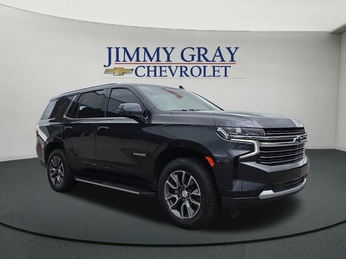 Used 2024 Chevrolet Tahoe LT w/ LT Signature Package AWD/4WD image 7