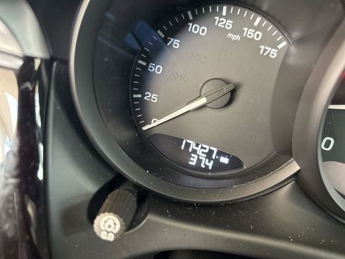 Used 2022 Porsche Macan image 50