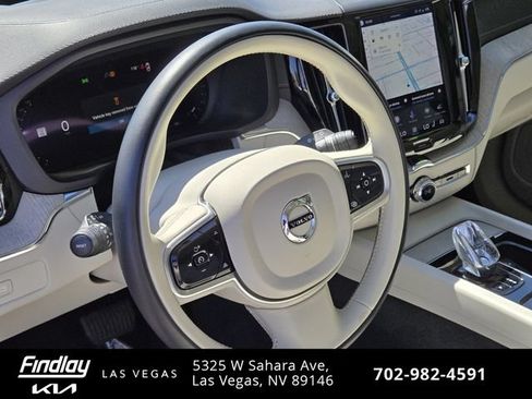 Used 2023 Volvo XC60 B5 Ultimate w/ Protection Package Premier FWD image 24