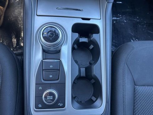 Used 2023 Ford Explorer XLT image 27