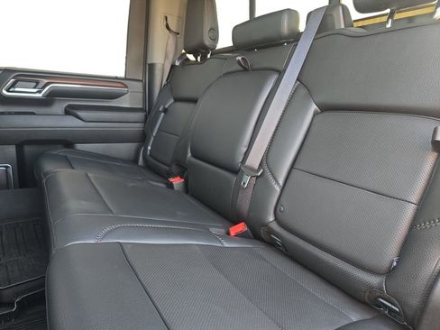 Used 2024 GMC Sierra 2500 Denali w/ Denali Reserve Package image 15