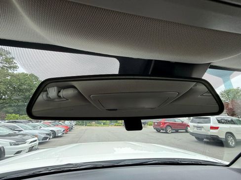 Used 2021 Toyota Tacoma SR AWD/4WD image 50