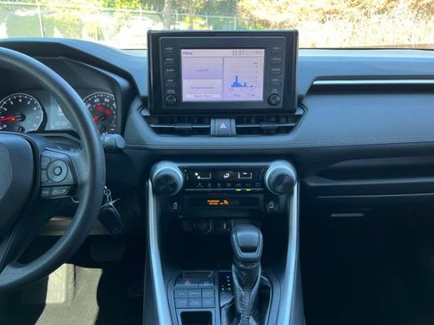 Used 2019 Toyota RAV4 LE w/ All Weather Liner Package AWD/4WD image 19