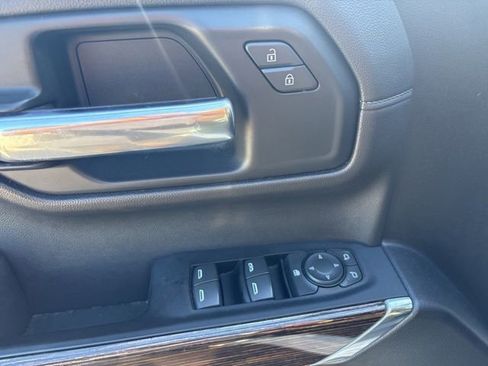 Used 2019 GMC Sierra 1500 SLE w/ SLE Value Package AWD/4WD image 17
