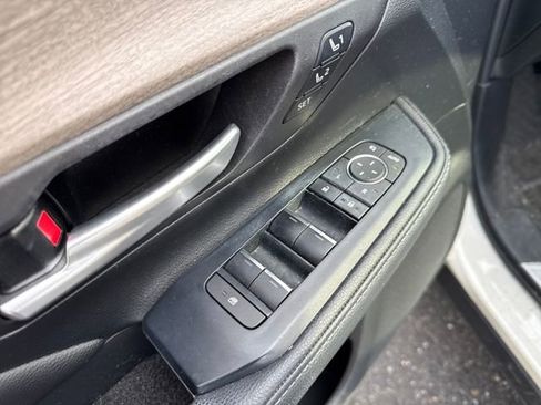 Certified 2024 Toyota Grand Highlander Platinum image 26