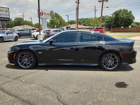 Used 2023 Dodge Charger Scat Pack w/ Plus Group RWD image 2