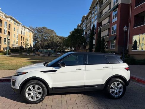 Used 2017 Land Rover Range Rover Evoque SE Premium AWD/4WD image 9