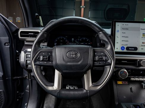 Used 2025 Toyota 4Runner TRD Sport Premium AWD/4WD image 18