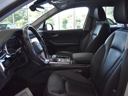 Used 2023 Audi Q7 3.0T Premium Plus AWD/4WD image 24