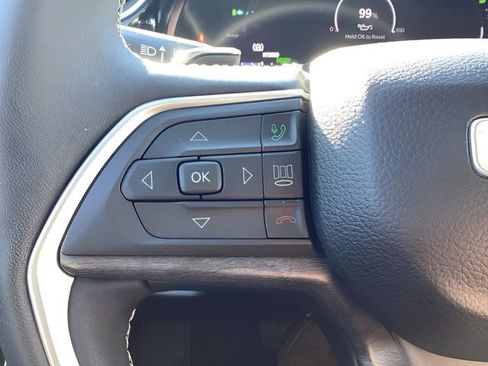 Used 2023 Jeep Grand Cherokee 4WD 4xe image 25
